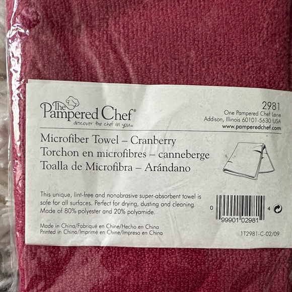 Pampered Chef Cranberry Microfiber Kitchen Towel - Picture 2 of 2